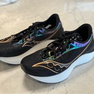 Women's Saucony Endorphin Pro 3 Running Shoes - Size 10